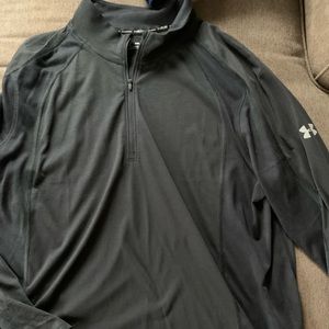 Brand New no tags Under Armour Run light weight heat gear 1/4 zip